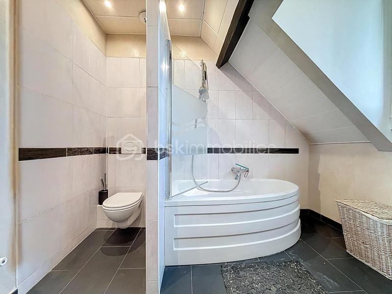 Maison - 120 m² - 6 pièces