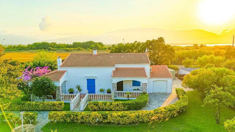 Maison - 158 m² - 6 pièces