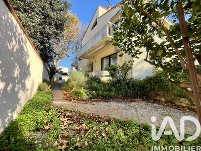 Appartement - 80 m² - 3 pièces