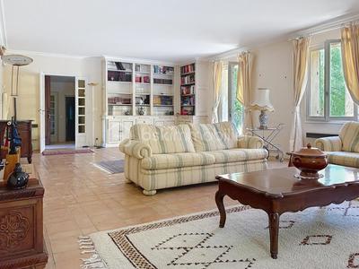 Villa - 230 m² - 8 pièces