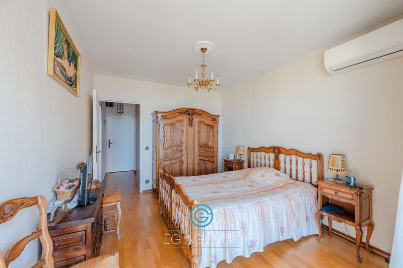 Appartement - 87 m² - 4 pièces