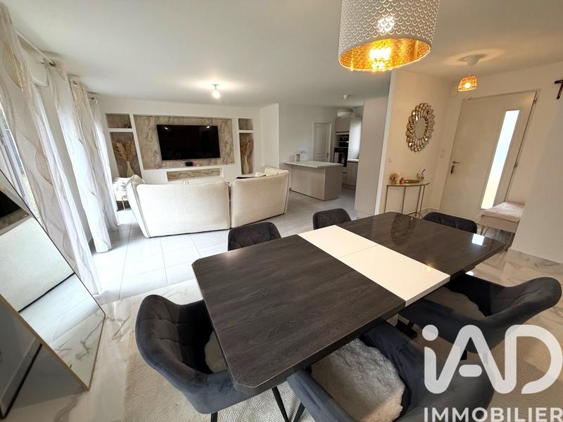 Maison - 97 m² - 4 pièces