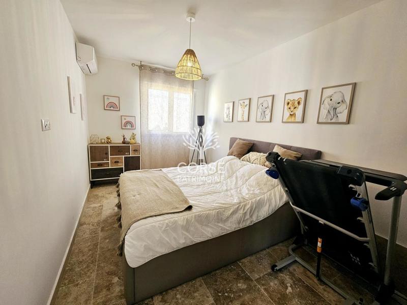 Propriété - 240 m² - 10 pièces
