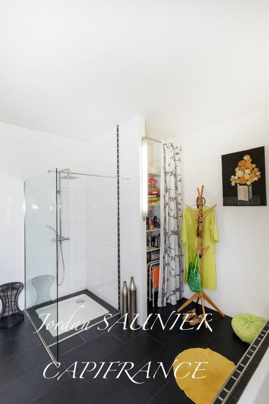 Maison - 182 m² - 7 pièces