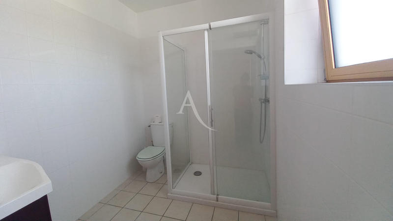 Maison - 188 m² - 9 pièces