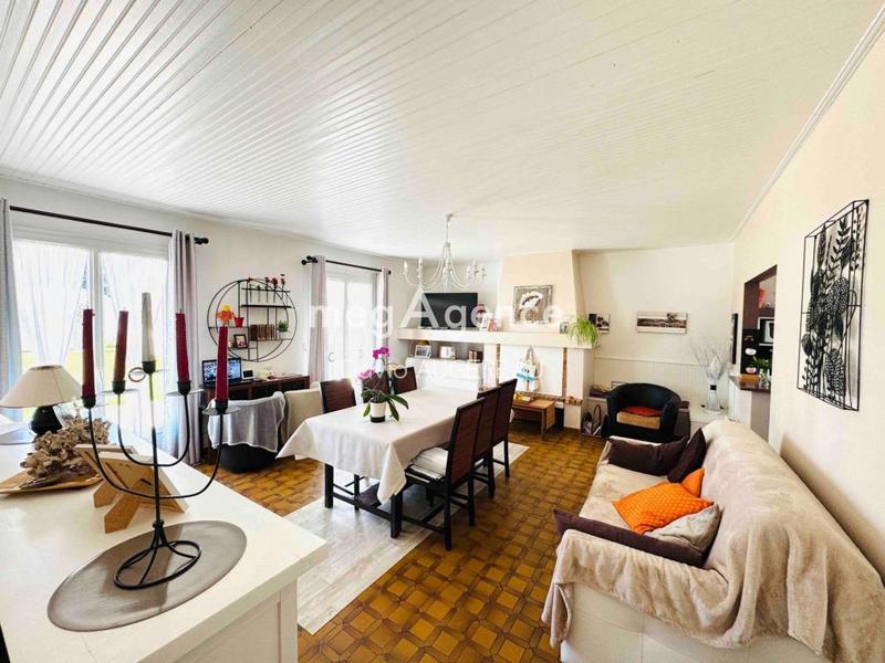 Maison traditionnelle - 102 m² - 5 pièces