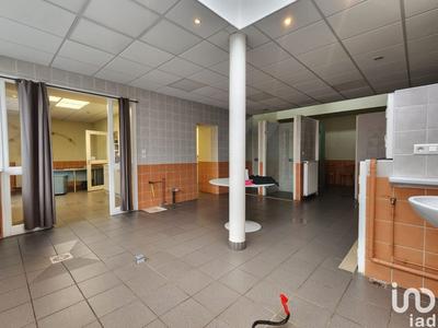 Local commercial - 143 m²