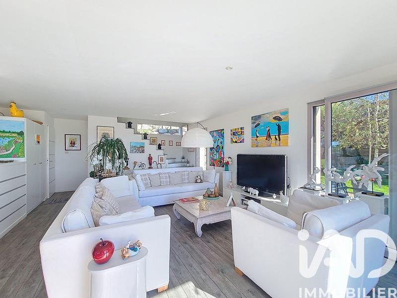 Maison - 121 m² - 4 pièces