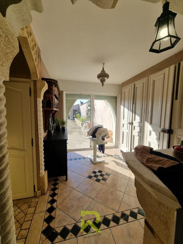 Mas - 294 m² - 8 pièces