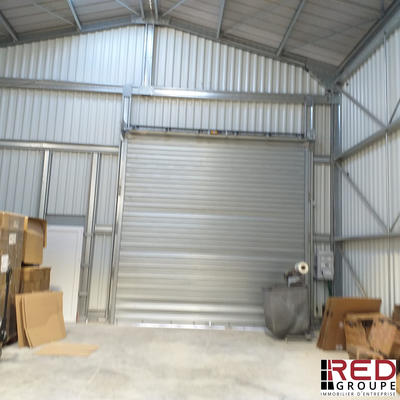 Entrepôt - 211 m²
