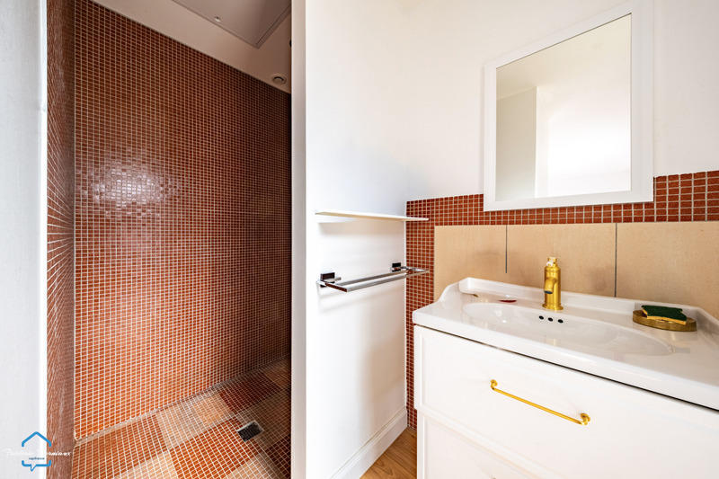 Maison - 174 m² - 6 pièces