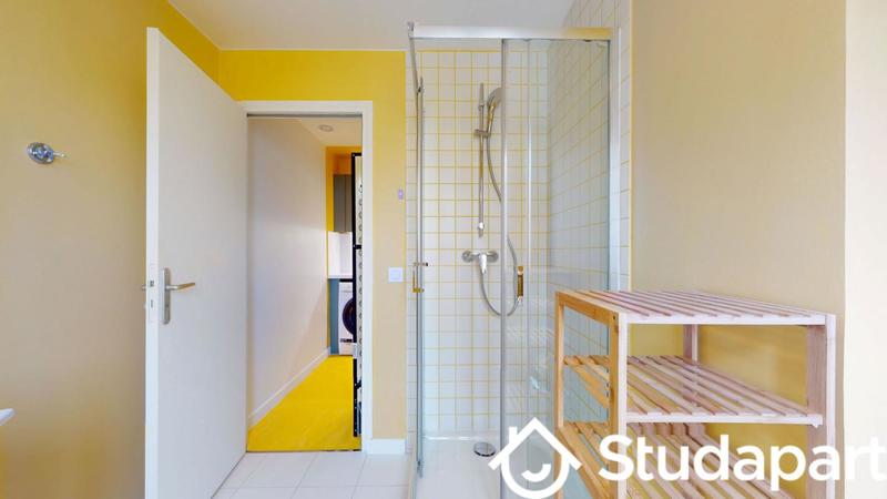 Chambre - 11 m² - 1 pièce