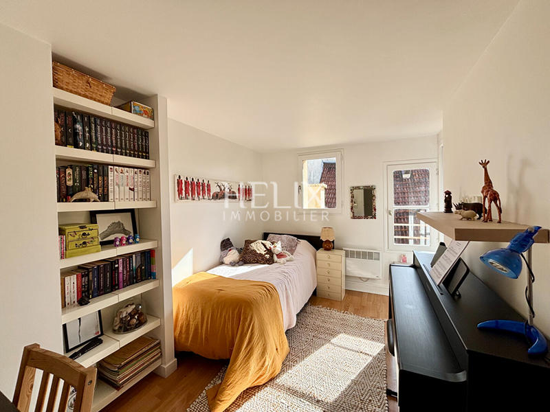 Appartement - 137 m² - 6 pièces