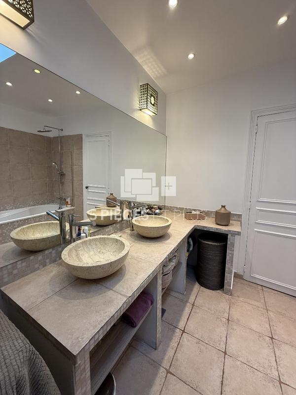 Maison de ville - 147 m² - 6 pièces