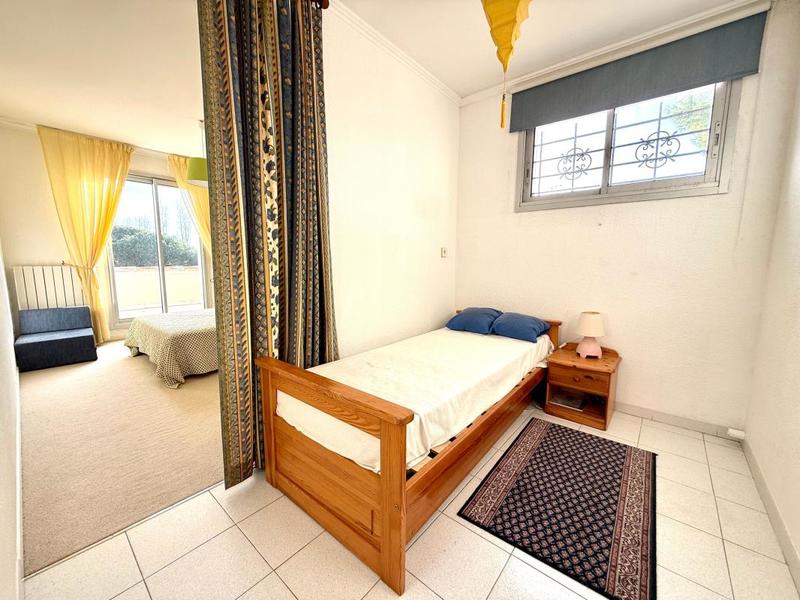 Maison - 225 m² - 6 pièces