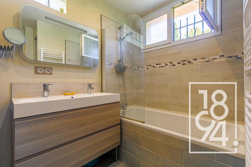 Maison - 108 m² - 4 pièces