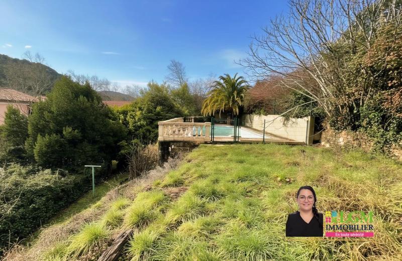 Maison - 240 m² - 7 pièces