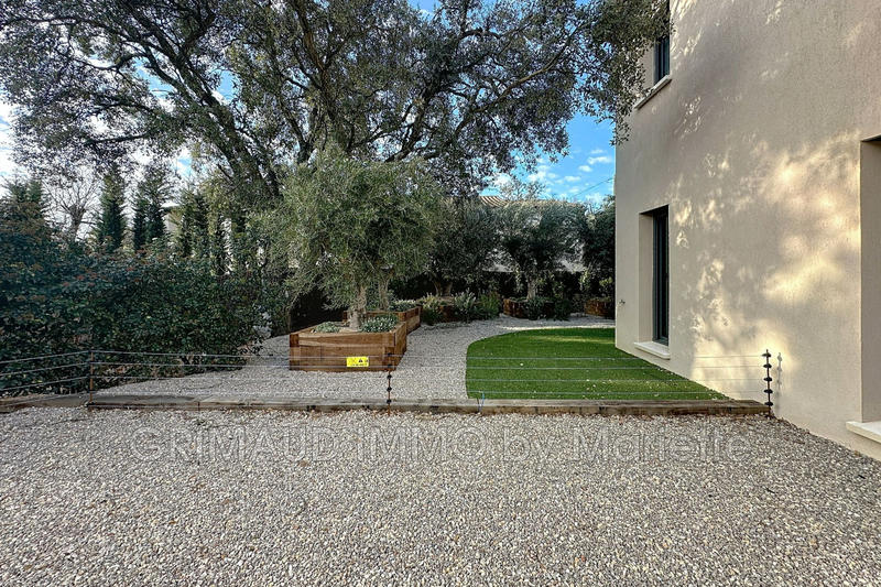 Villa - 240 m² - 5 pièces