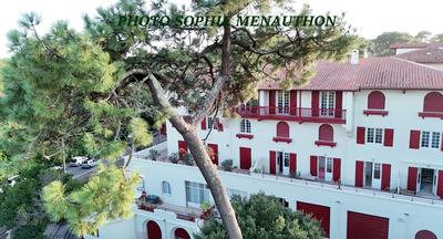 Appartement sur toit - 200 m² - 7 pièces