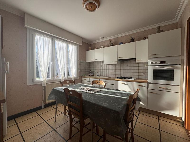 Maison - 92 m² - 6 pièces