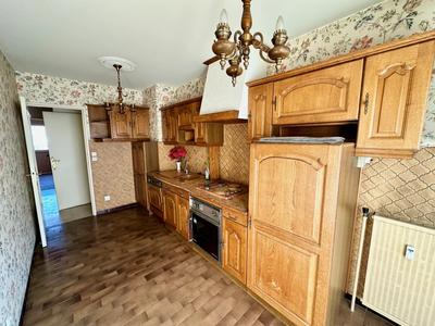 Appartement - 80 m² - 4 pièces
