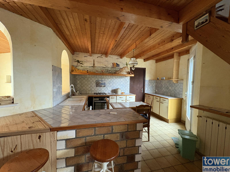 Maison - 102 m² - 5 pièces