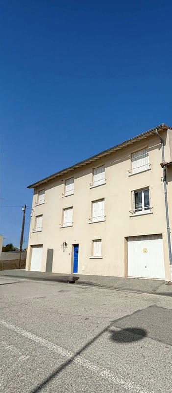 Immeuble - 209 m² - 12 pièces