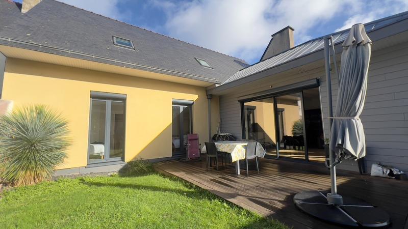 Maison - 176 m² - 6 pièces