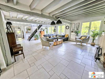 Maison - 182 m² - 6 pièces