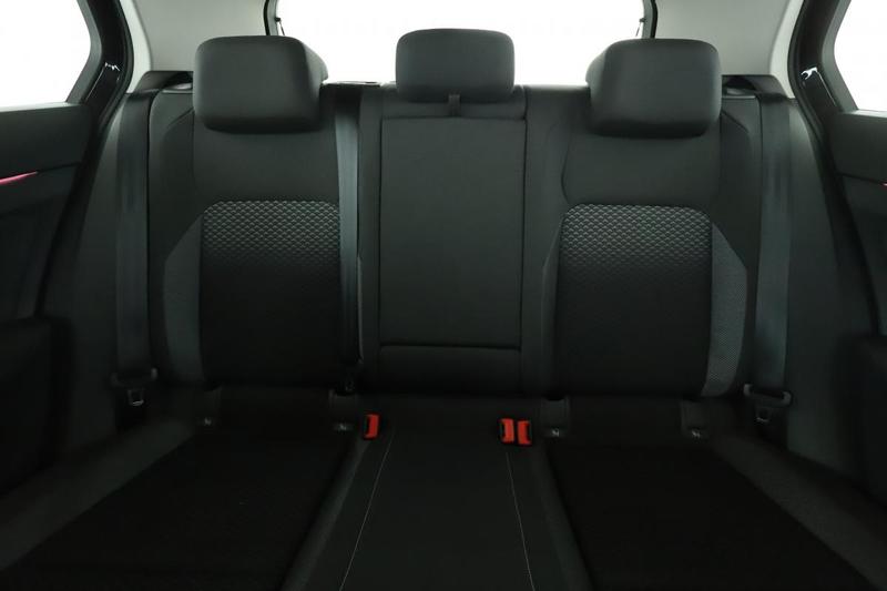 Volkswagen Golf VIII 2.0 Tdi Scr Active Dsg7 115 ch