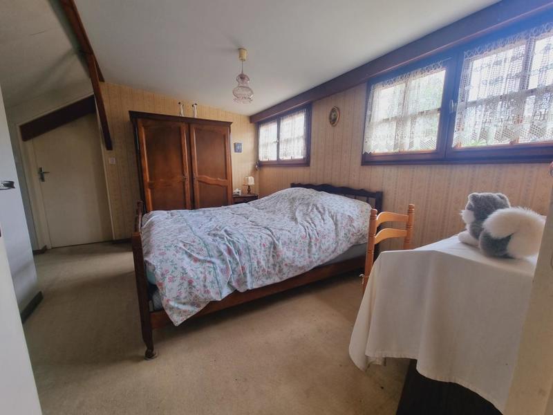 Maison - 92 m² - 5 pièces