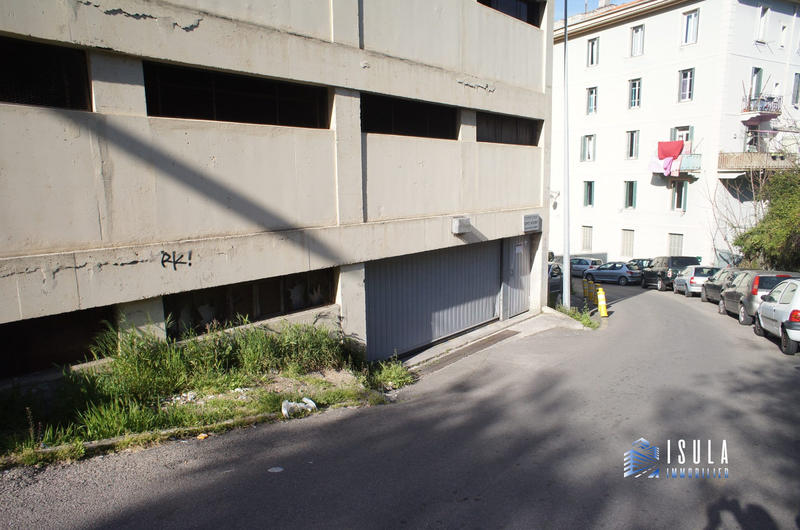 Parking / Garage - 16 m²