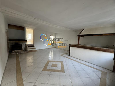 Maison - 100 m² - 3 pièces