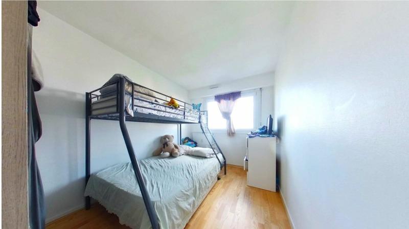 Appartement - 77 m² - 5 pièces