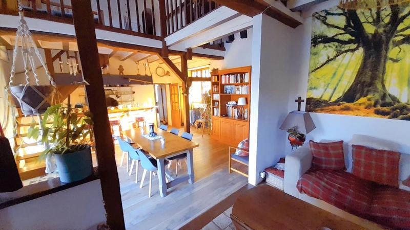 Maison - 147 m² - 6 pièces