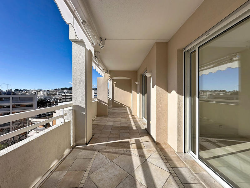 Appartement - 95 m² - 4 pièces