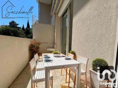 Appartement - 65 m² - 4 pièces