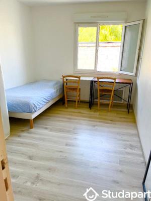 Chambre - 12 m² - 1 pièce