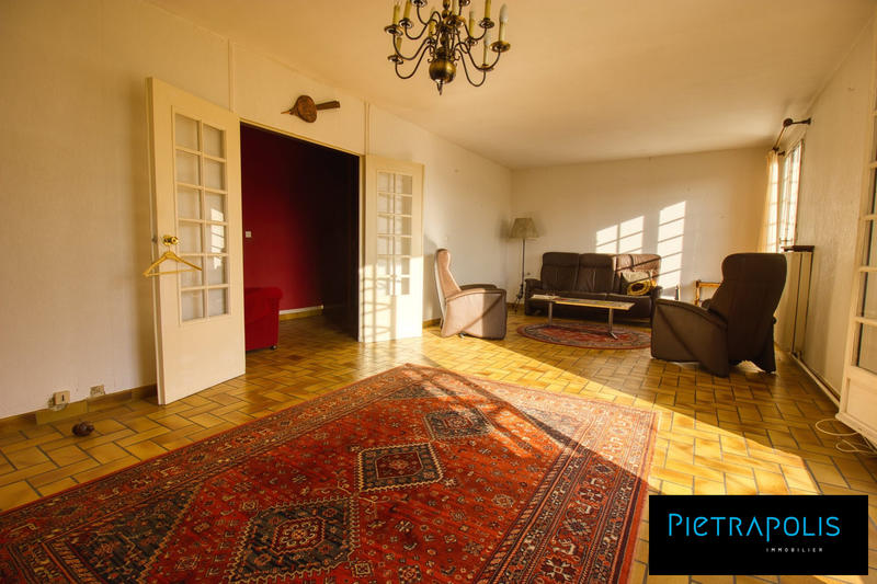 Maison traditionnelle - 139 m² - 5 pièces