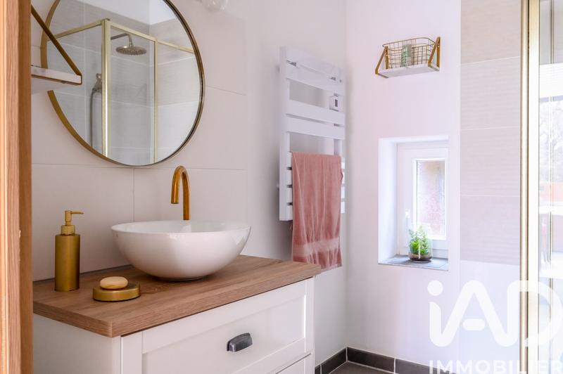 Maison - 228 m² - 6 pièces