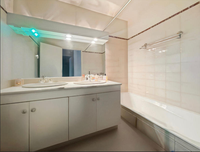 Appartement - 86 m² - 4 pièces