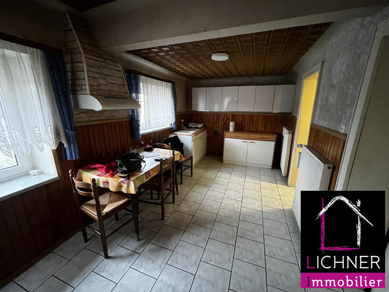 Maison - 140 m² - 8 pièces