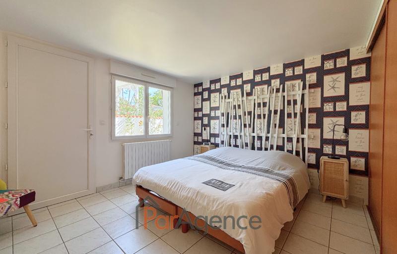 Maison - 220 m² - 8 pièces