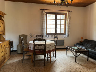 Maison - 140 m² - 4 pièces