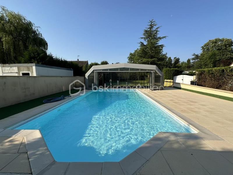 Maison traditionnelle - 160 m² - 6 pièces