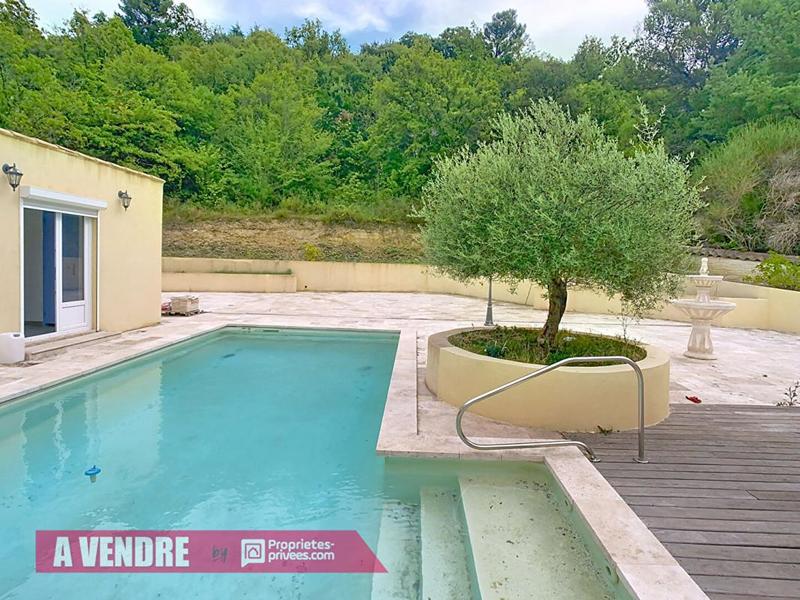 Maison - 200 m² - 6 pièces