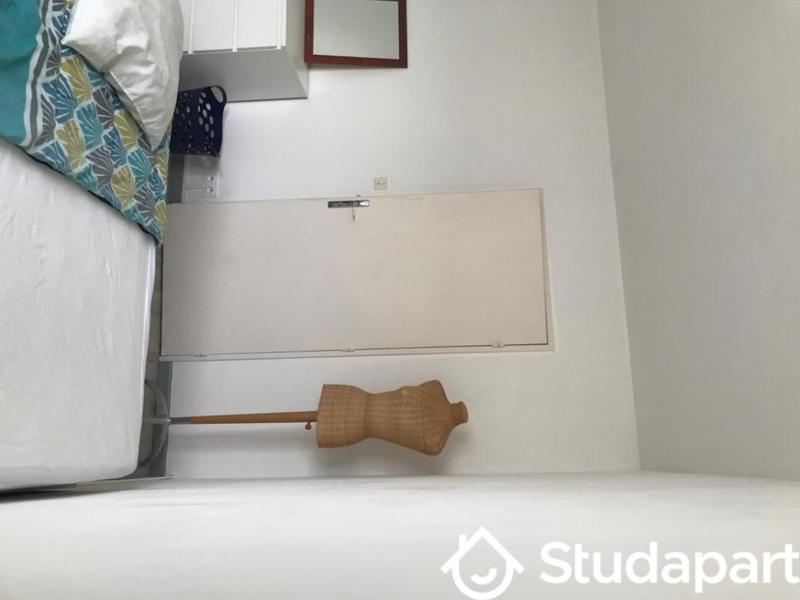 Chambre - 11 m² - 1 pièce