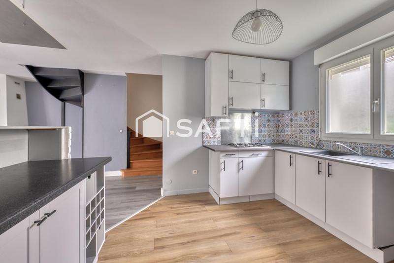 Maison - 94 m² - 4 pièces