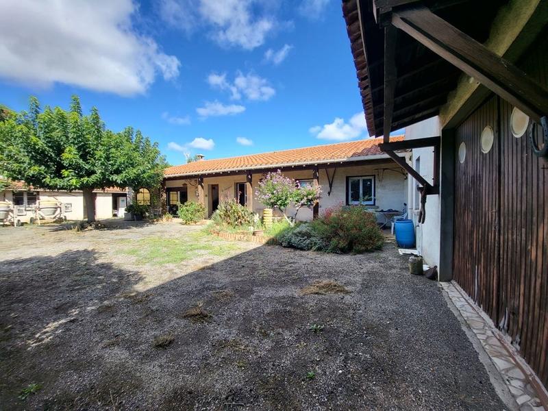 Villa - 136 m² - 8 pièces
