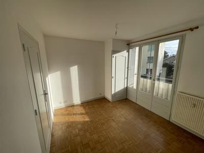 Appartement - 97 m² - 5 pièces